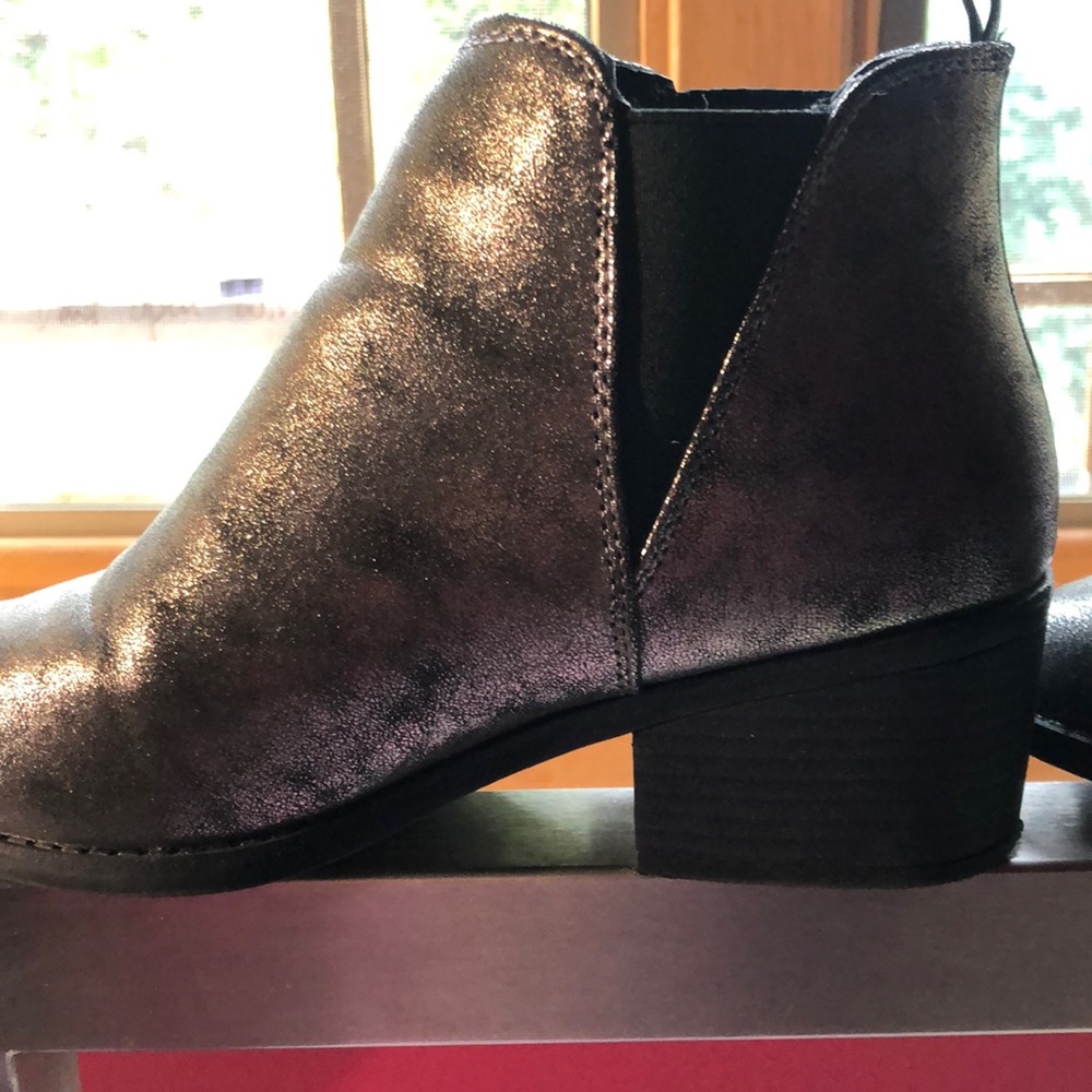 Metallic boots - Picture 2 of 3